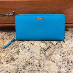 Essentially new without tags Great condition. Used only a few times.